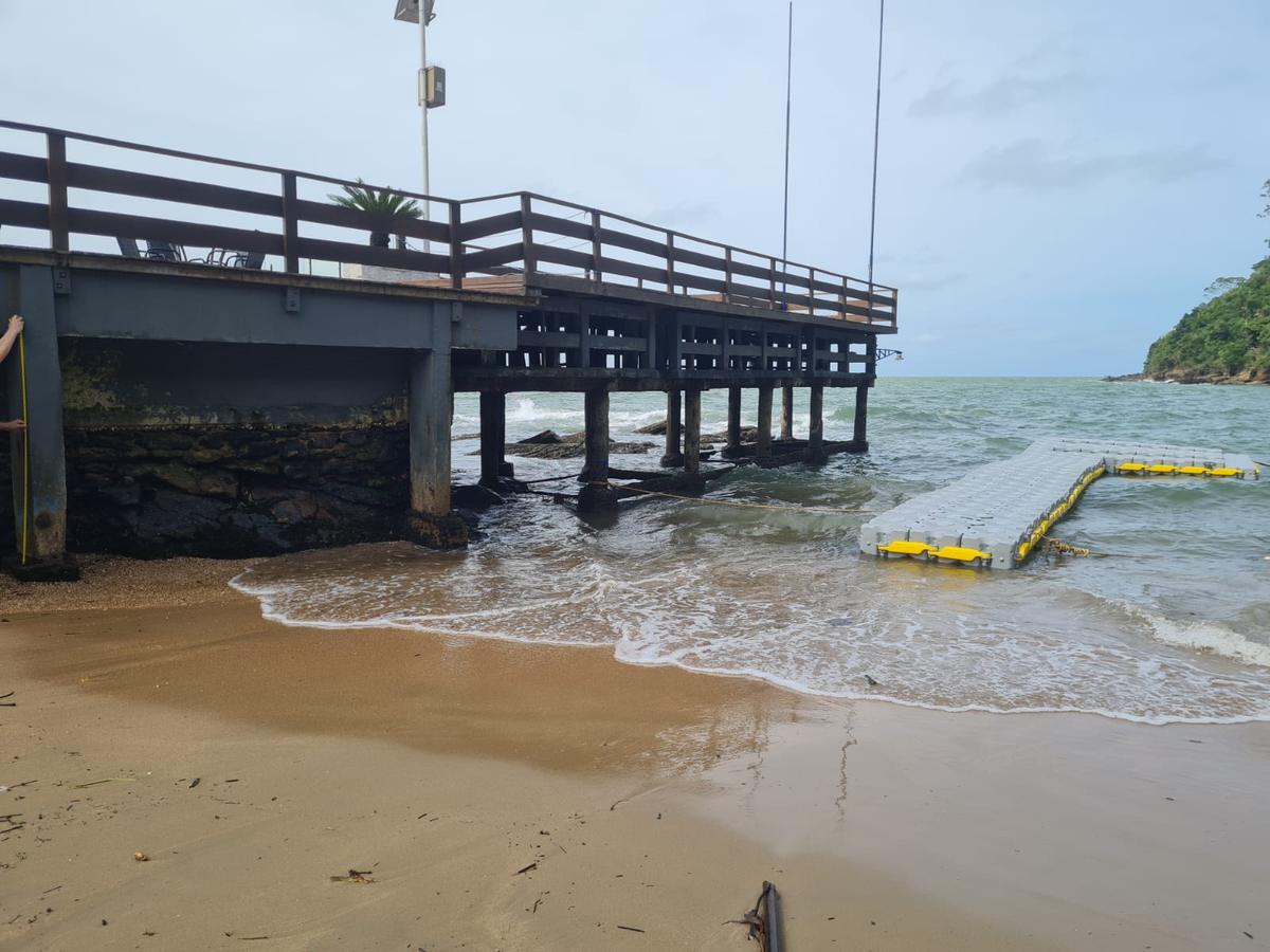 Clube na Praia de Cabeçudas