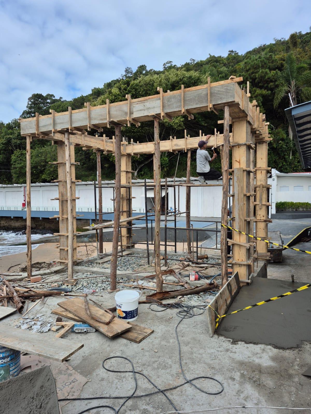 Clube na Praia de Cabeçudas