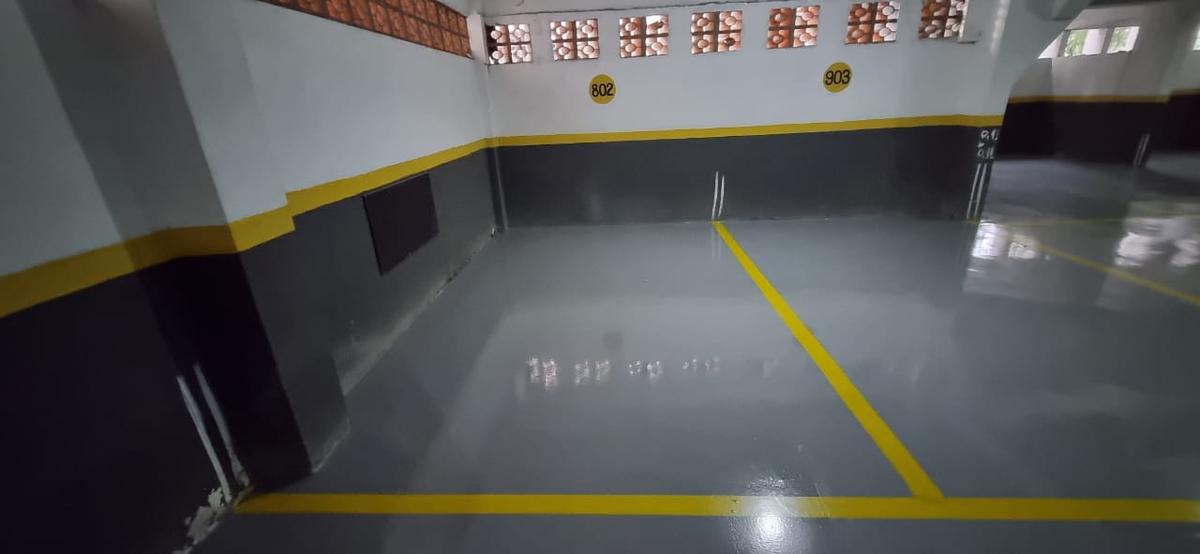 Piso de Concreto Polido com Pintura Epóxi